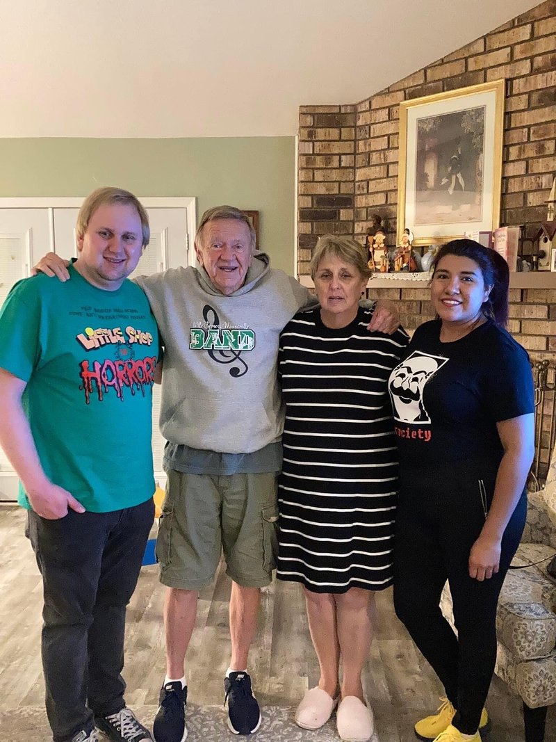 Dennis Leonard Cerkiewicz - Photo 11