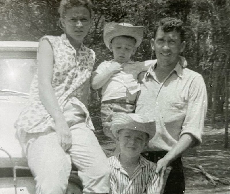 Oscar Edward Dixon - Photo 18