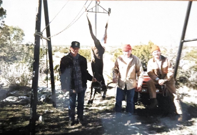 Oscar Edward Dixon - Photo 42