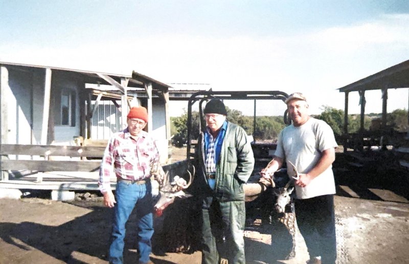 Oscar Edward Dixon - Photo 63