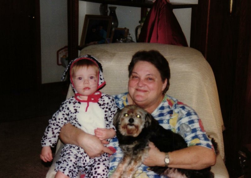 Janet Lee Hebert - Photo 9