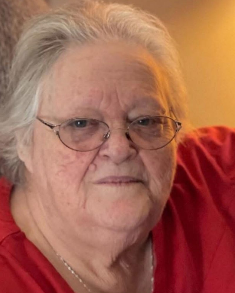 Janet Lee Hebert - Photo 42