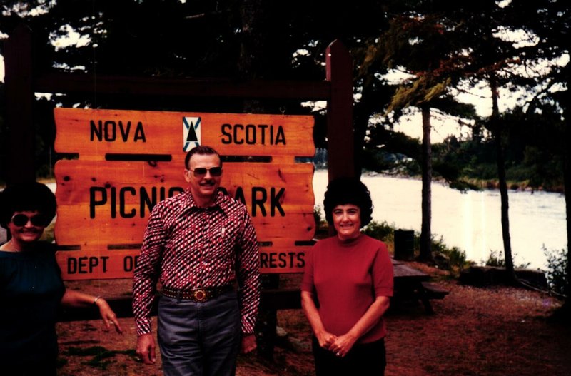 Billy Ray and Genell Torbett - Photo 30