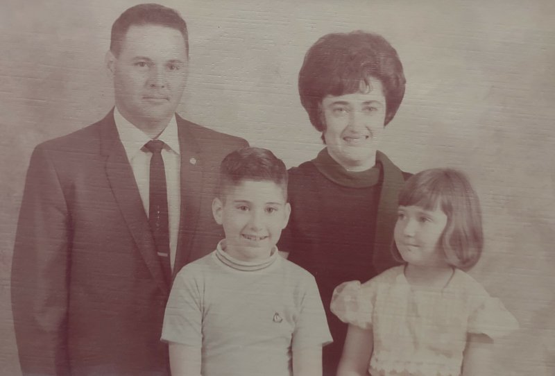 Billy Ray and Genell Torbett - Photo 46