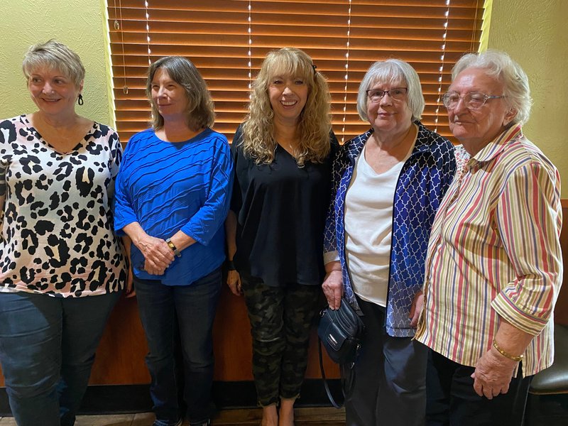 Beth Welch - Photo 14