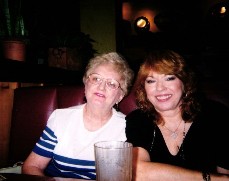 Beth Welch - Photo 31