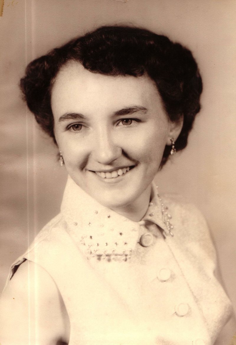 Beth Welch - Photo 54