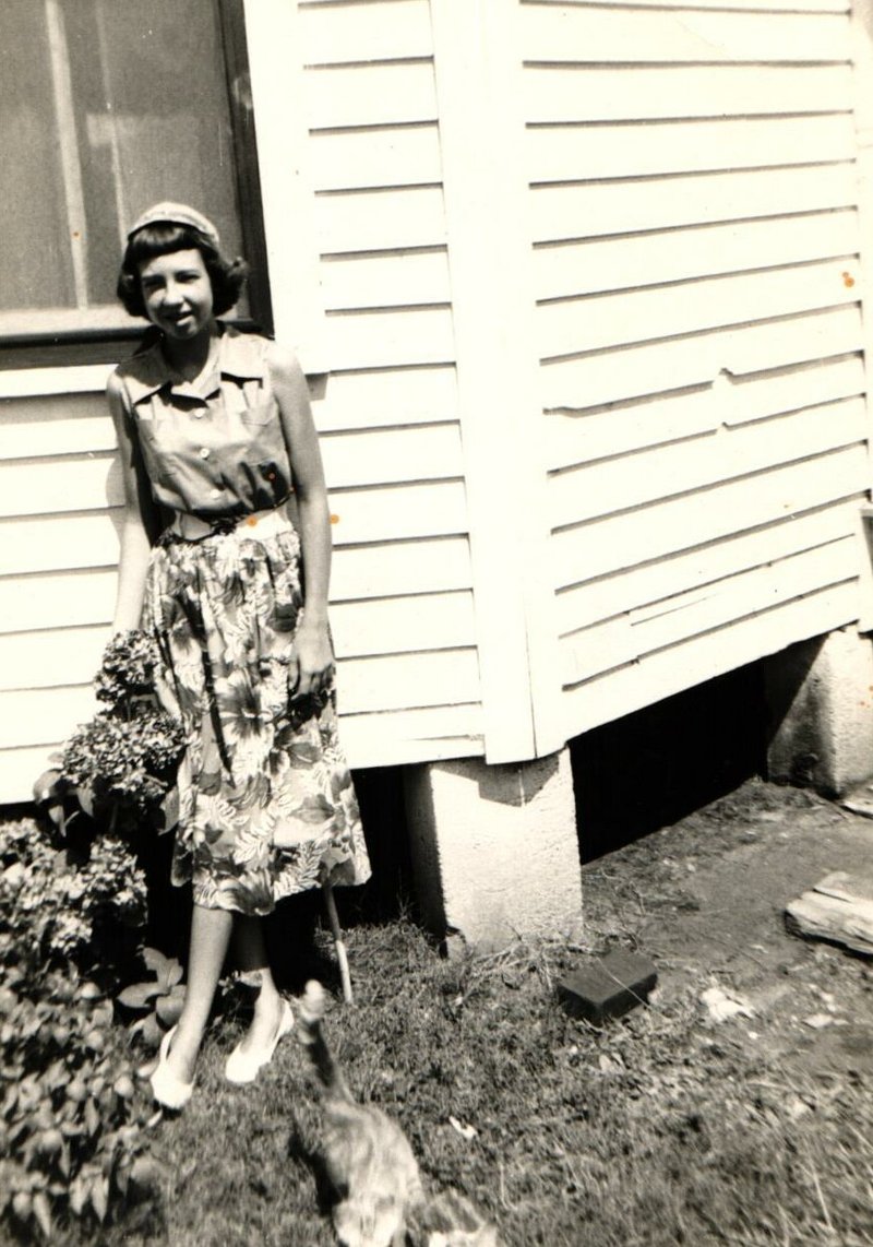 Joyce Victoria Burton - Photo 24