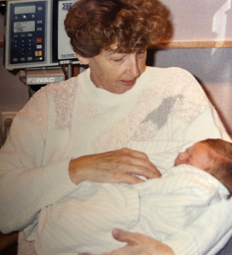 Joyce Victoria Burton - Photo 22