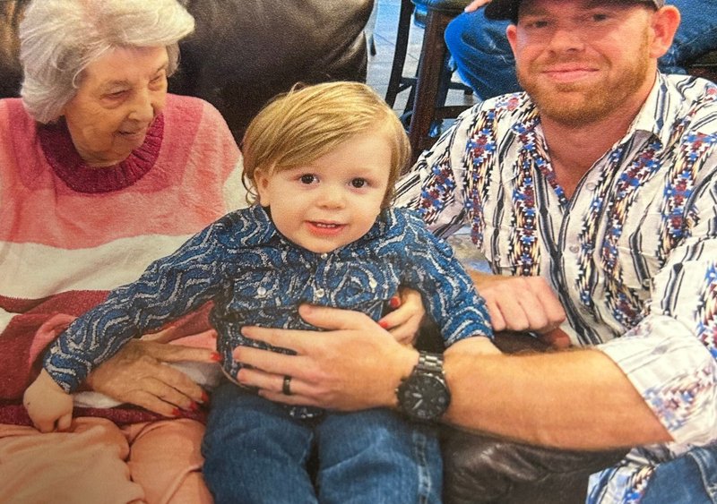 Joyce Victoria Burton - Photo 45