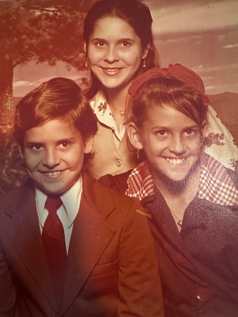 Ann Gonzales - Photo 7