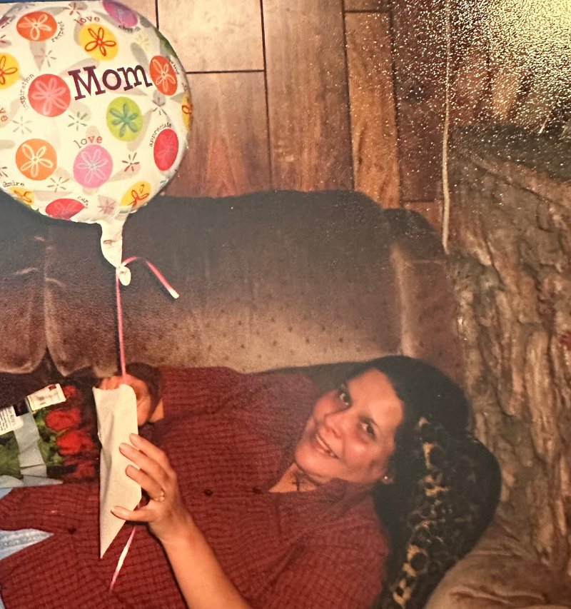 Ann Gonzales - Photo 11