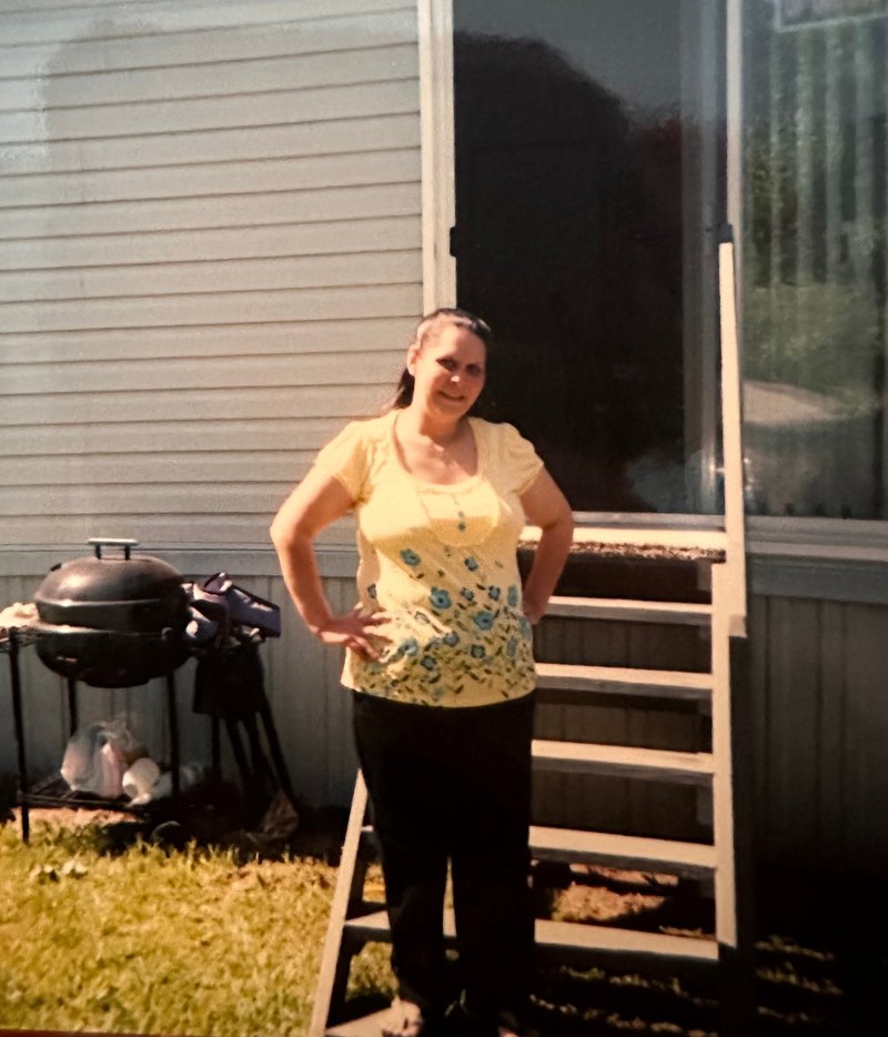 Ann Gonzales - Photo 24