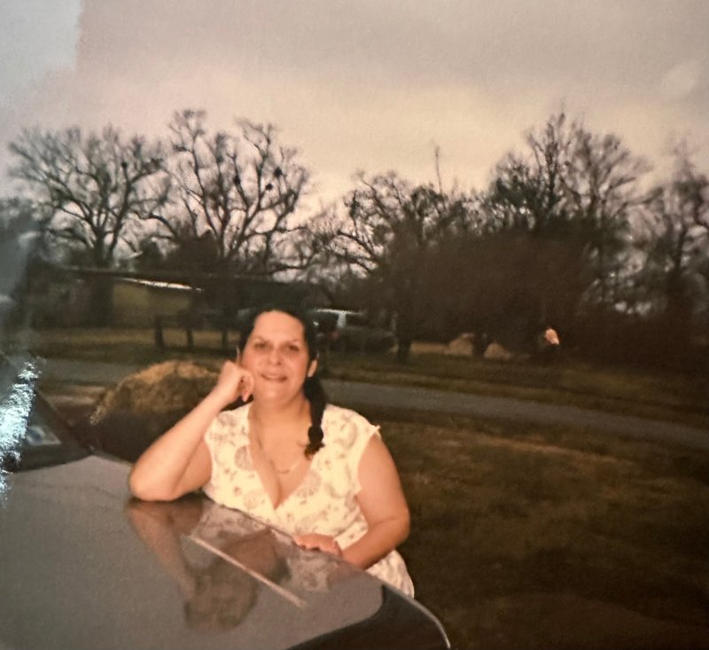 Ann Gonzales - Photo 33