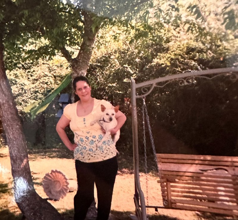 Ann Gonzales - Photo 36