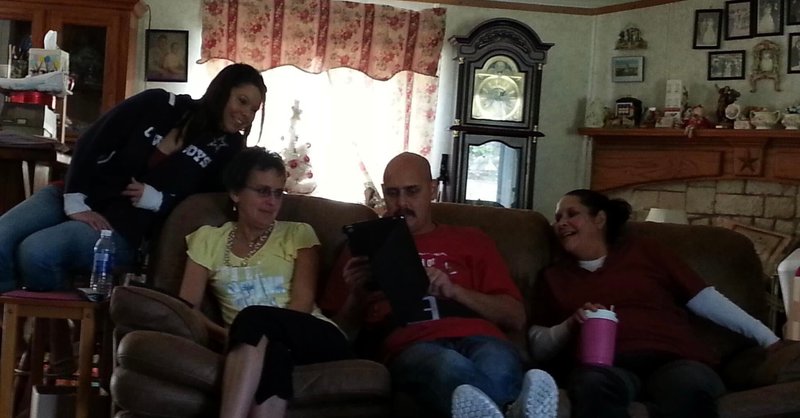 Ann Gonzales - Photo 41