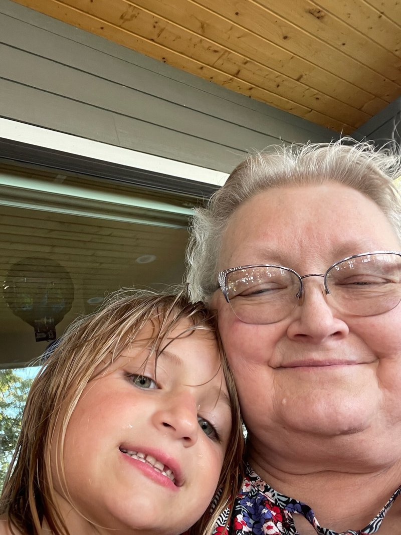 Helen Louise Hembd - Photo 37