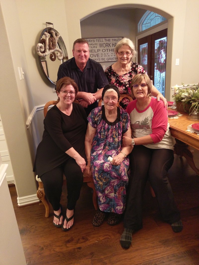 Helen Louise Hembd - Photo 123