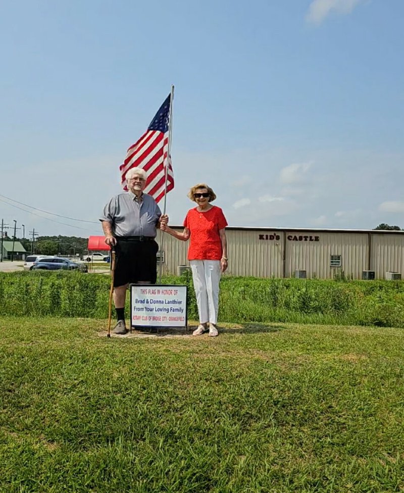 Bradford B Lanthier - Photo 6