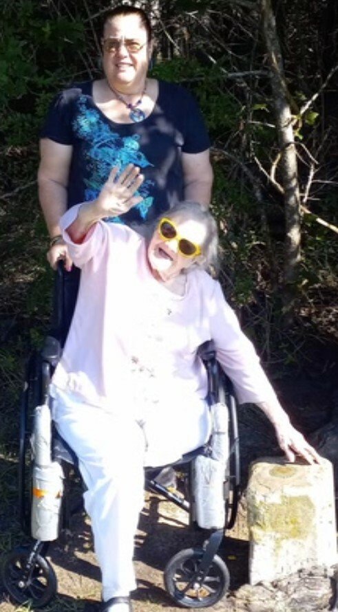 Katherine Iola Perry-Zirlott - Photo 4