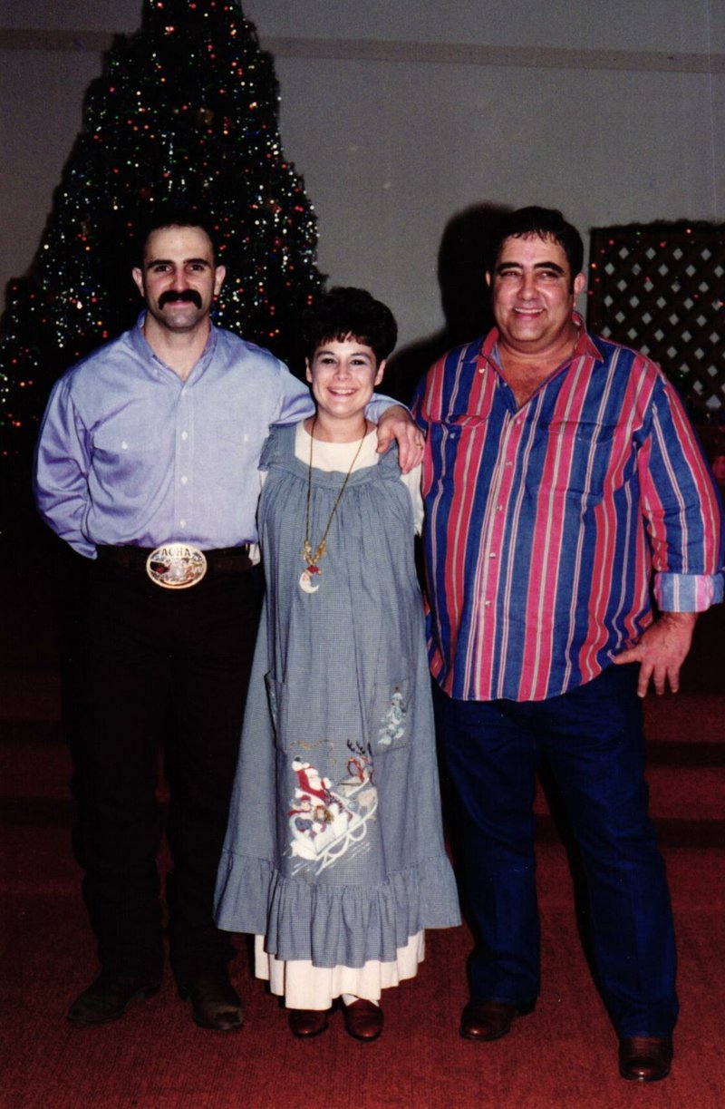 Roger Phillip Holsomback - Photo 52