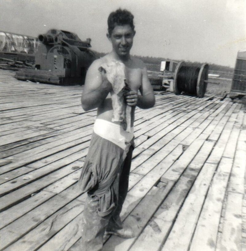 Roger Phillip Holsomback - Photo 59