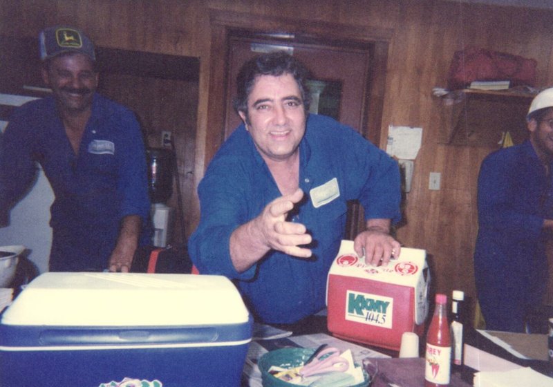 Roger Phillip Holsomback - Photo 69