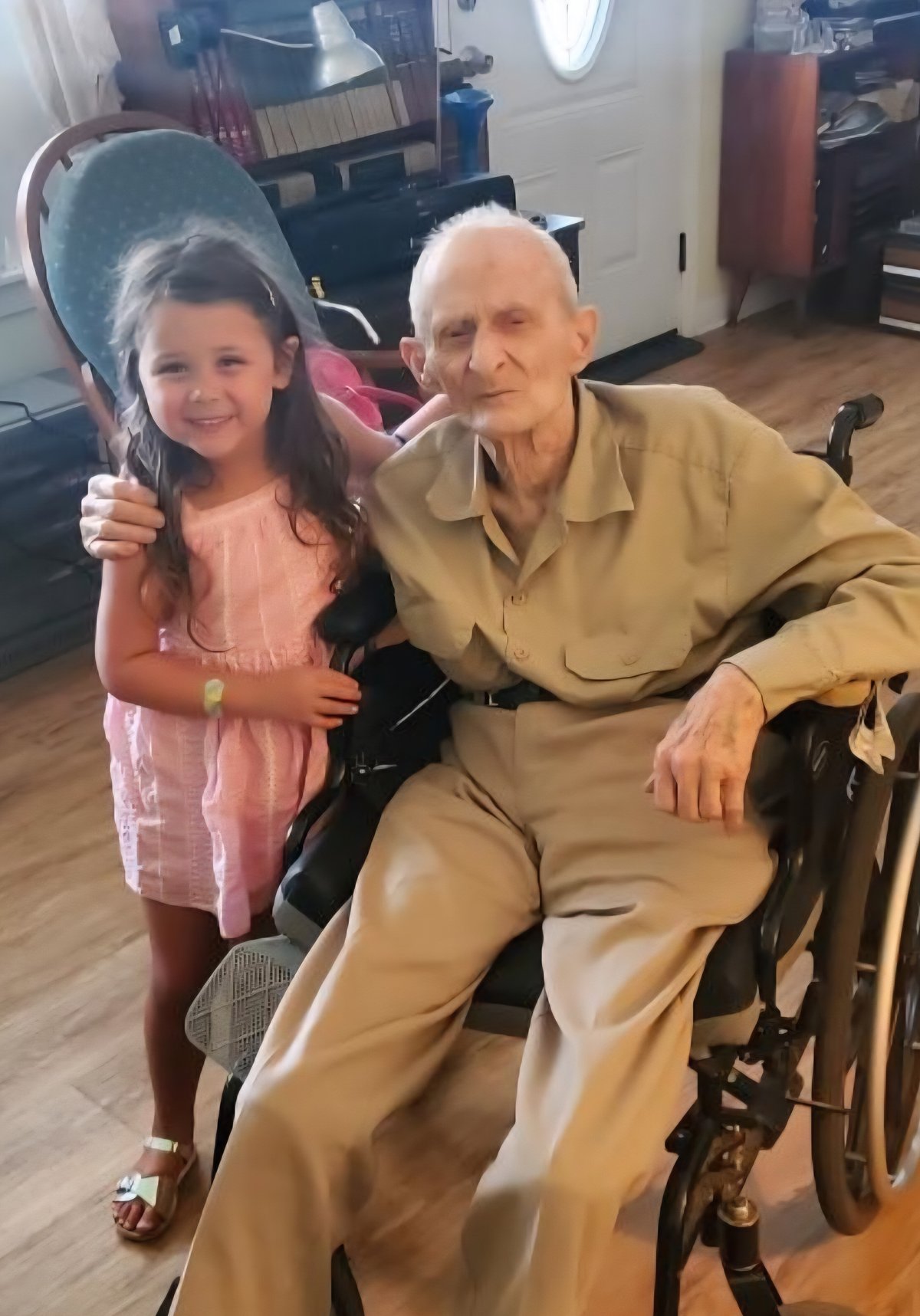 Elmer Ray Hoffpauir — photo 43