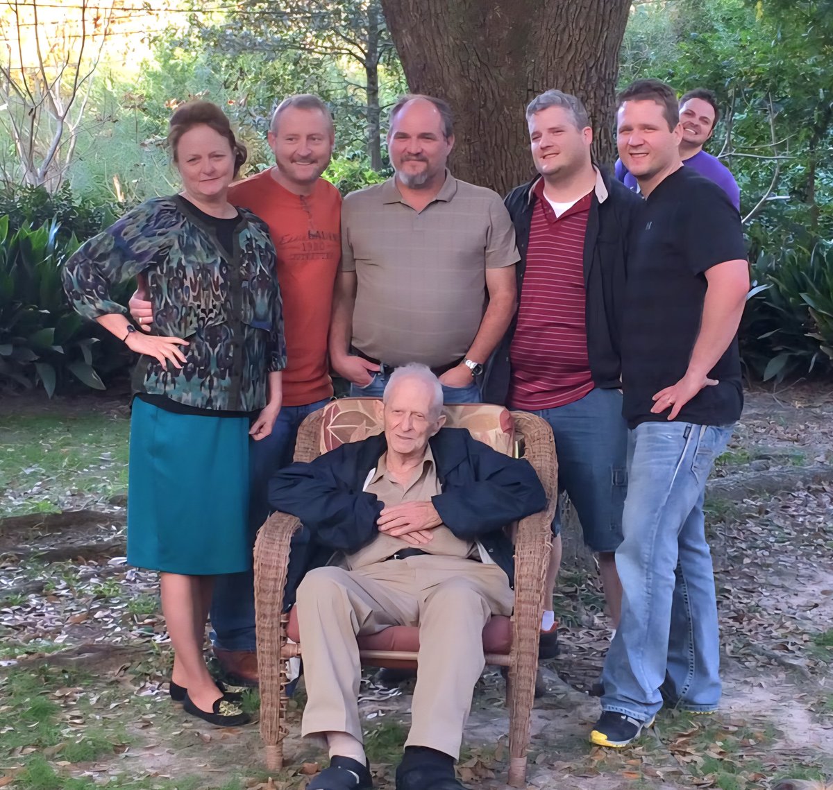 Elmer Ray Hoffpauir — photo 45