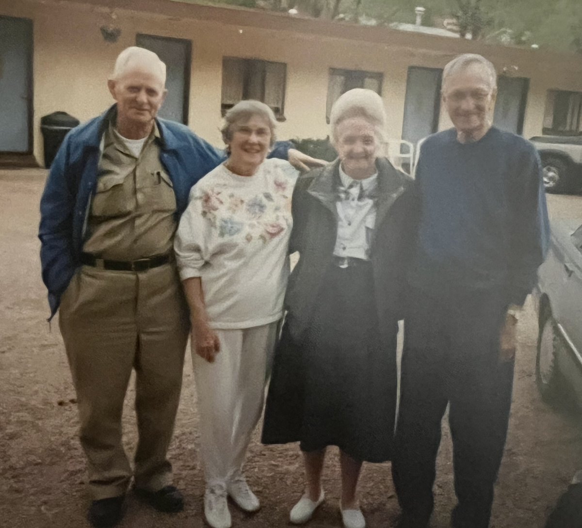 Elmer Ray Hoffpauir — photo 48