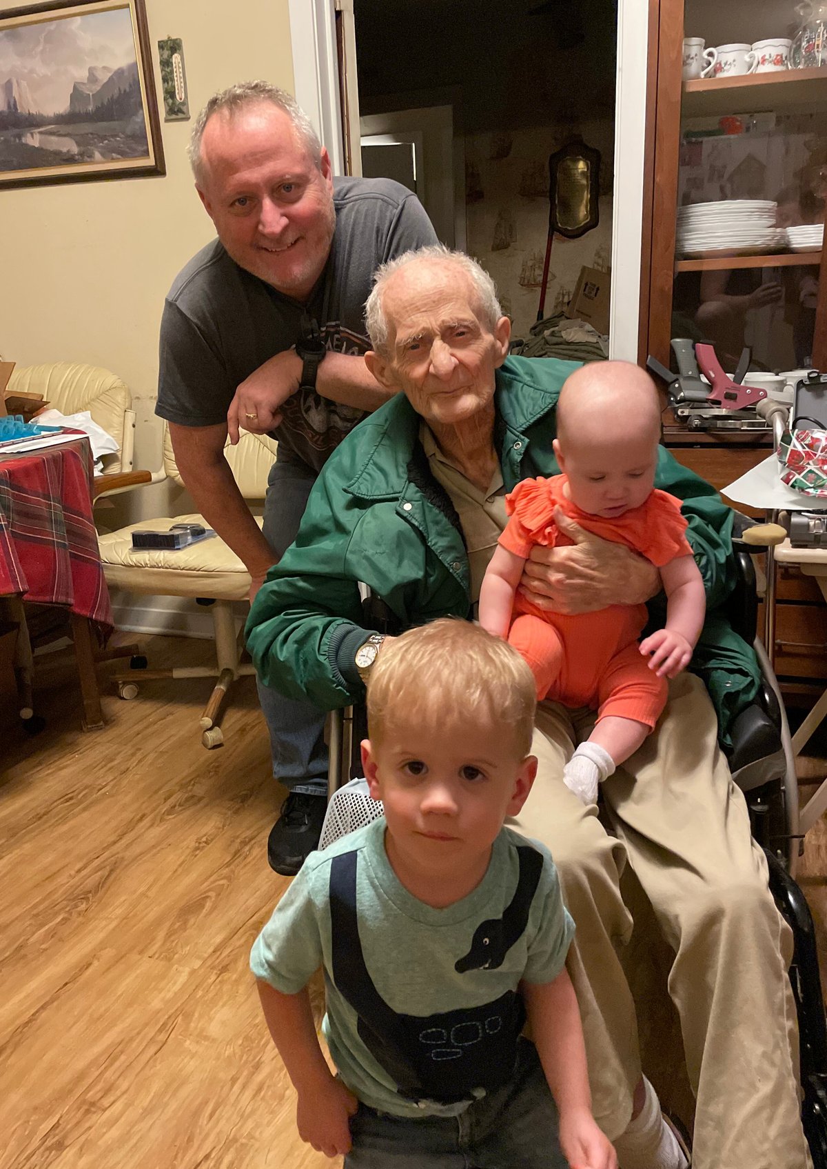 Elmer Ray Hoffpauir — photo 84