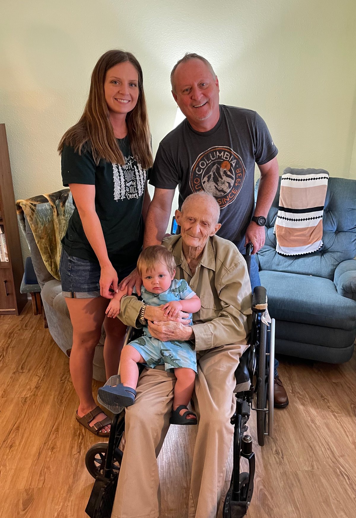 Elmer Ray Hoffpauir — photo 86