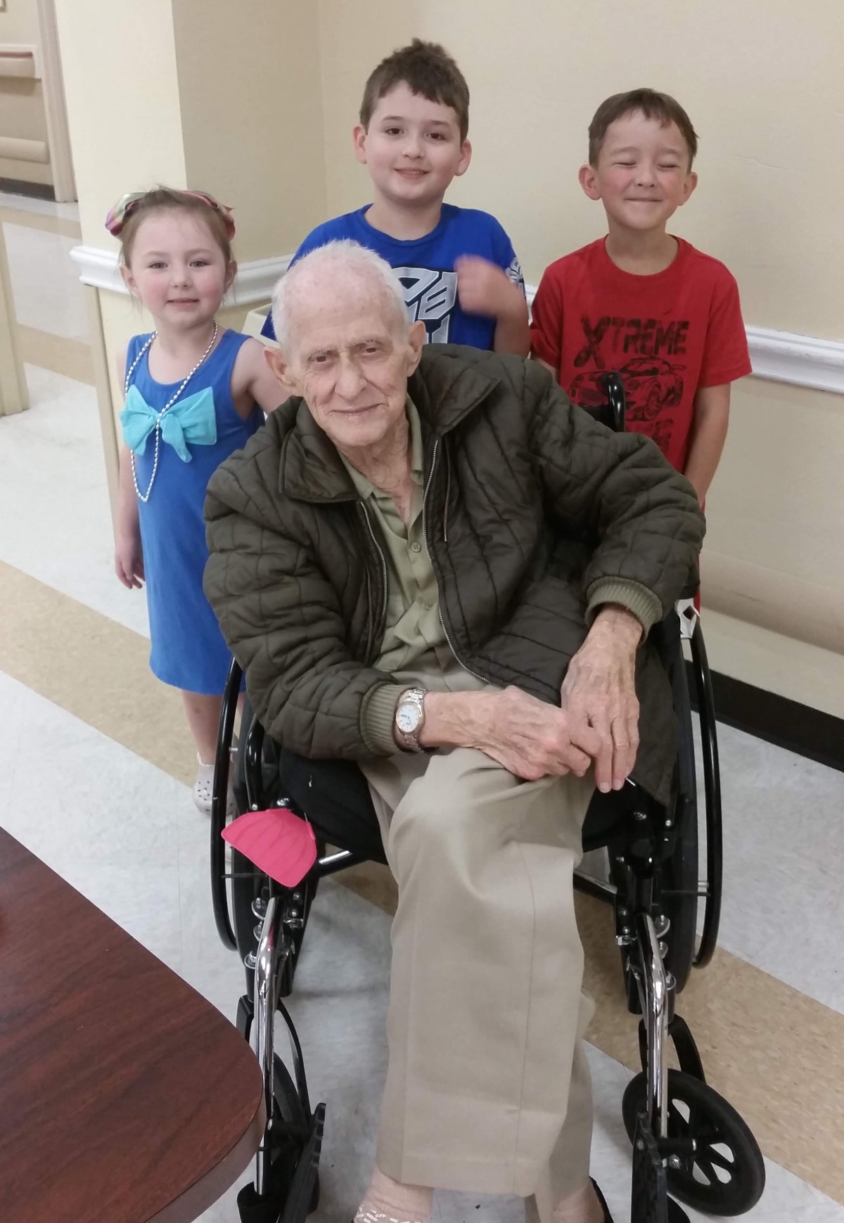 Elmer Ray Hoffpauir — photo 94