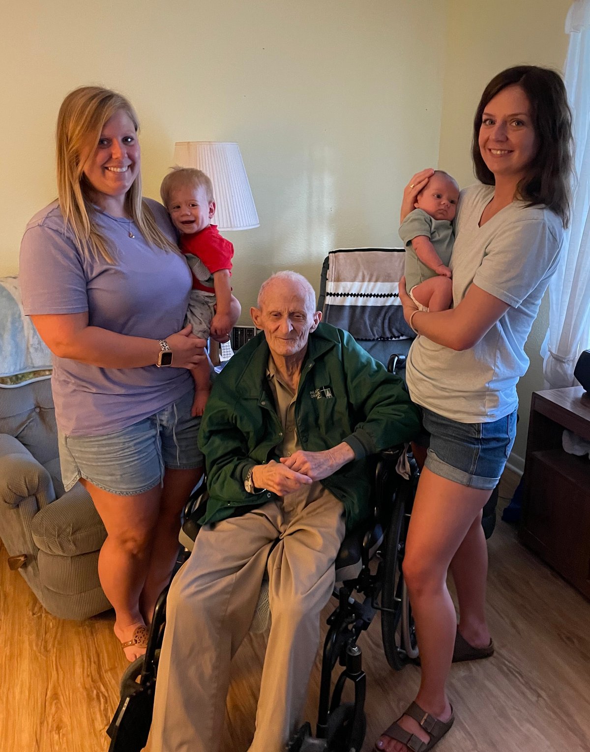 Elmer Ray Hoffpauir — photo 100