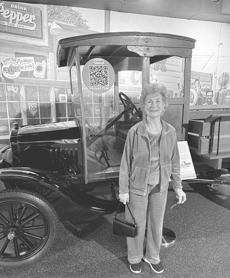 Dorothy Marie Roddam - Photo 90