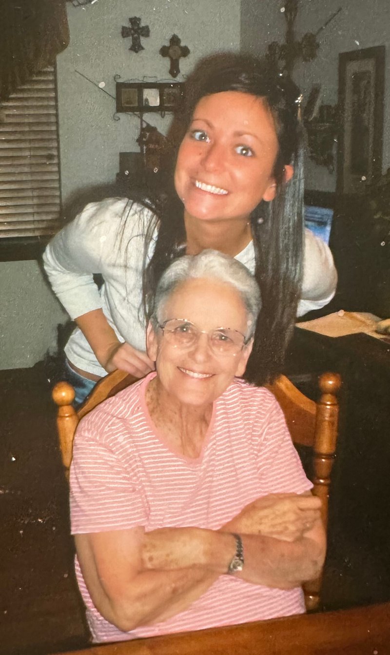 Mary Jane Dixon - Photo 6