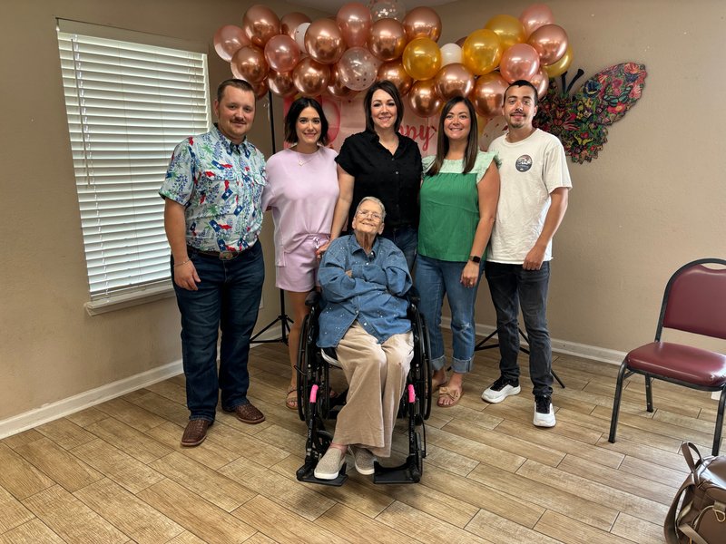 Mary Jane Dixon - Photo 24