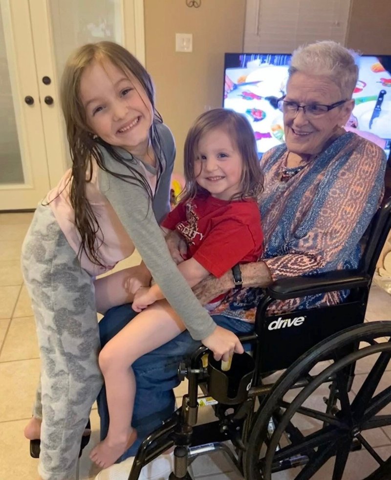 Mary Jane Dixon - Photo 86