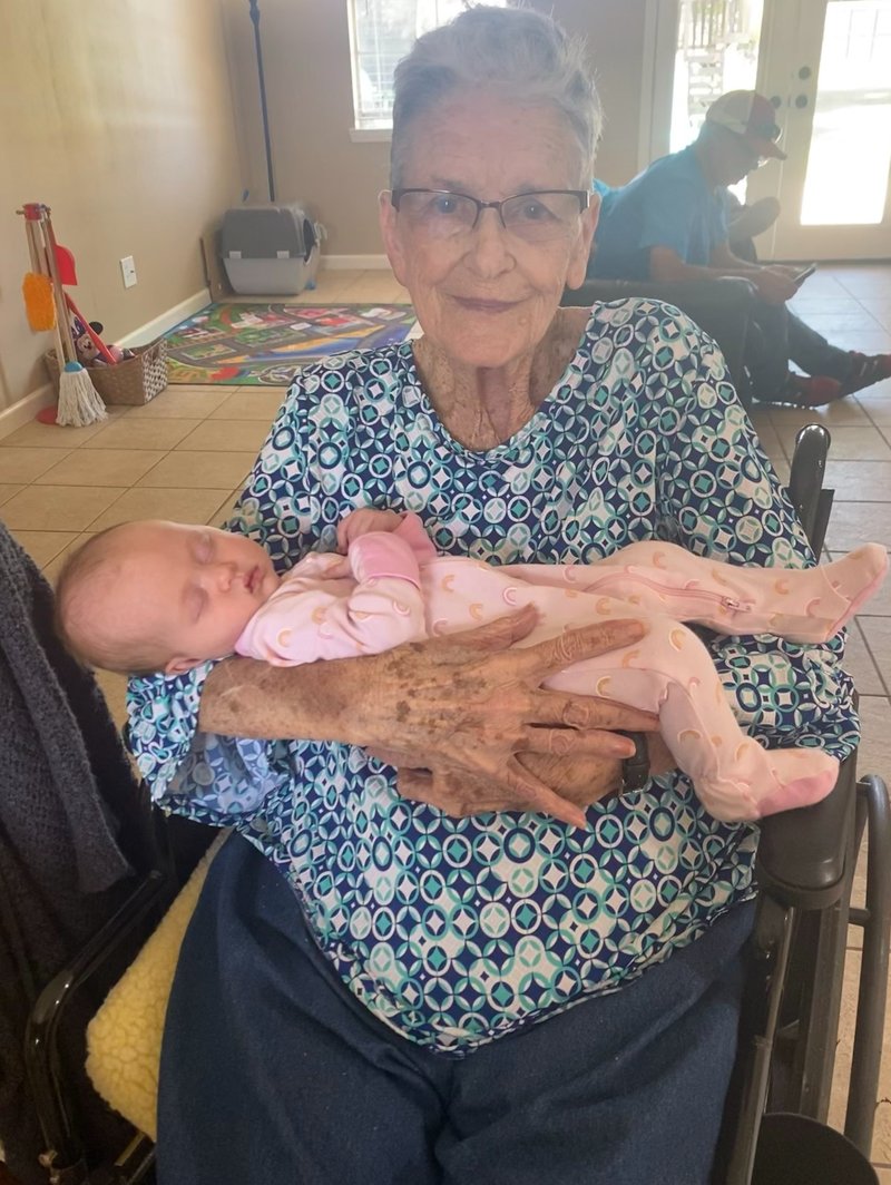 Mary Jane Dixon - Photo 93