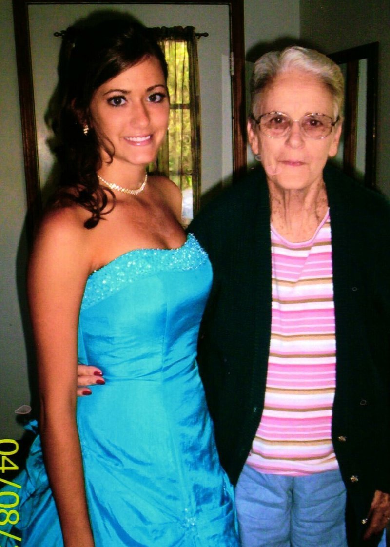 Mary Jane Dixon - Photo 151