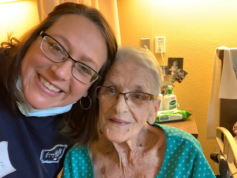 Mary Jane Dixon - Photo 193