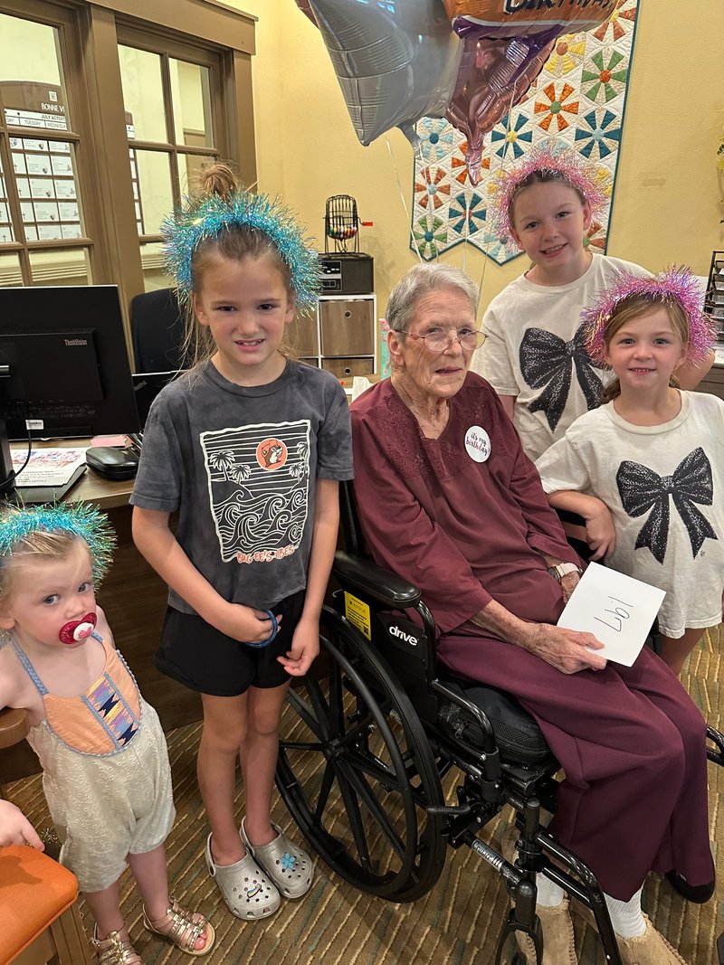 Mary Jane Dixon - Photo 217