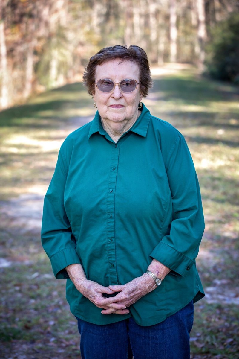 Thelma Lee Laughlin - Photo 3