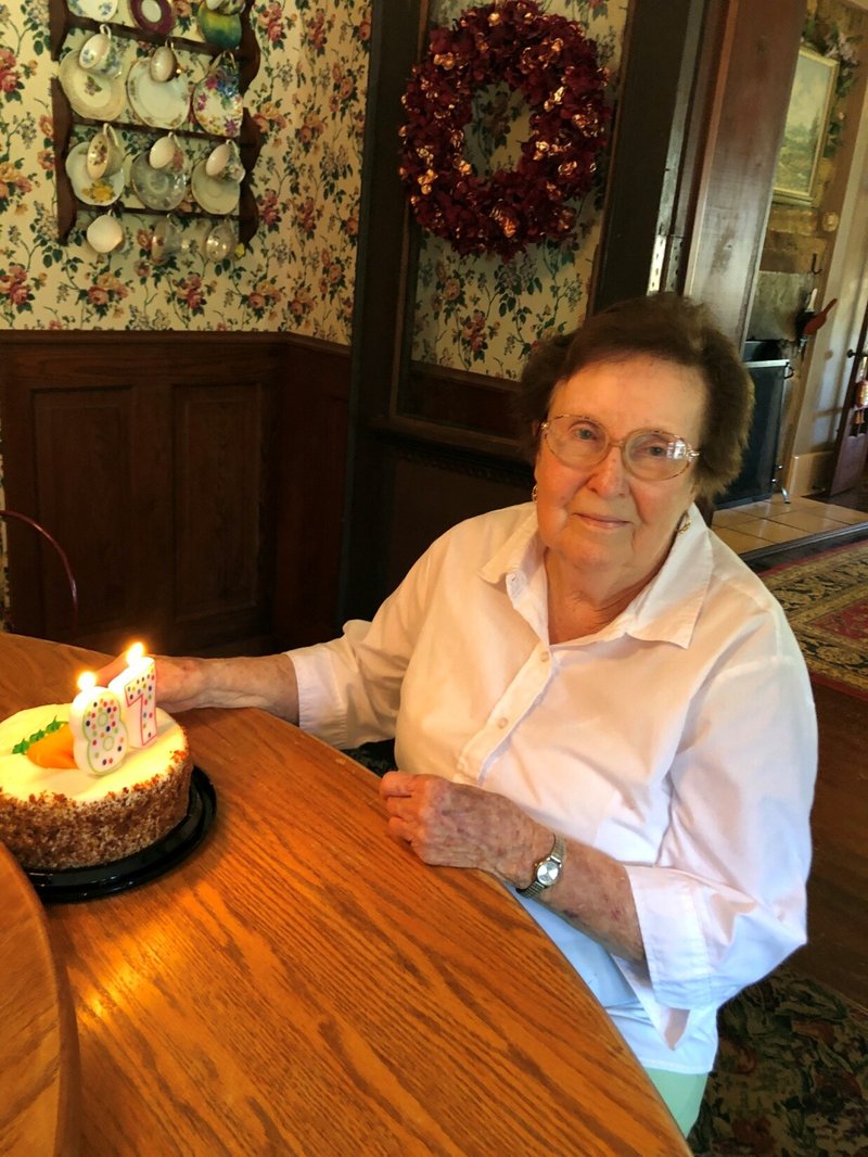 Thelma Lee Laughlin - Photo 17