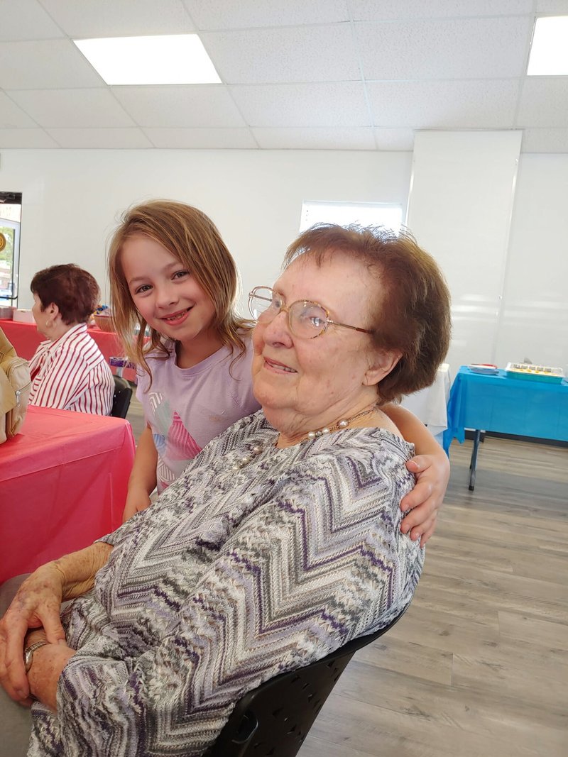 Thelma Lee Laughlin - Photo 52