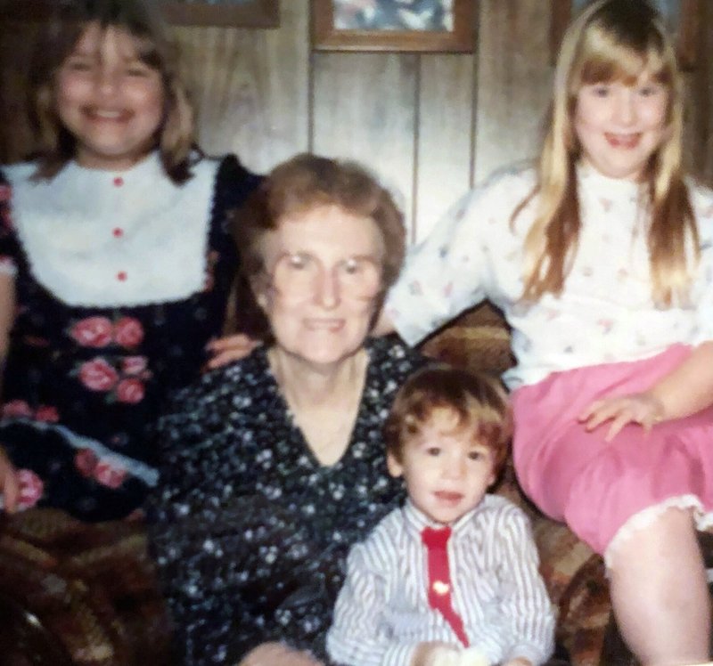 Thelma Lee Laughlin - Photo 92