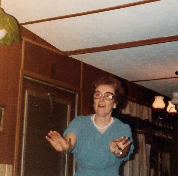 Thelma Lee Laughlin - Photo 99