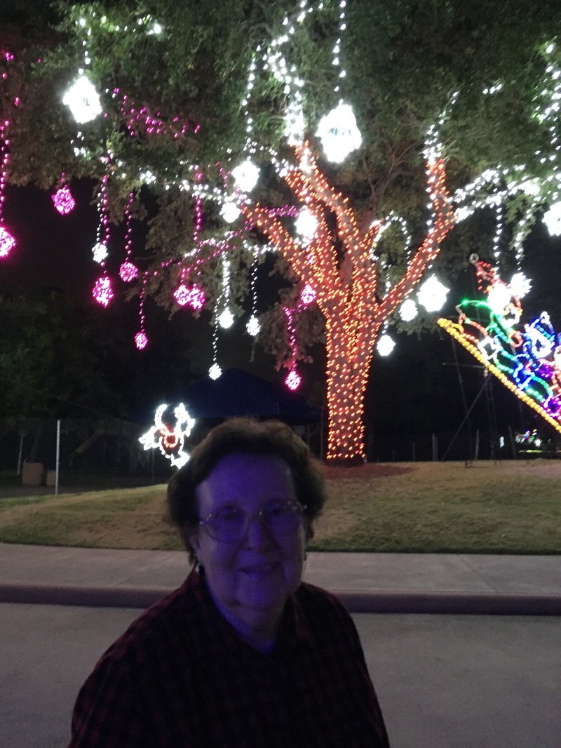 Thelma Lee Laughlin - Photo 103