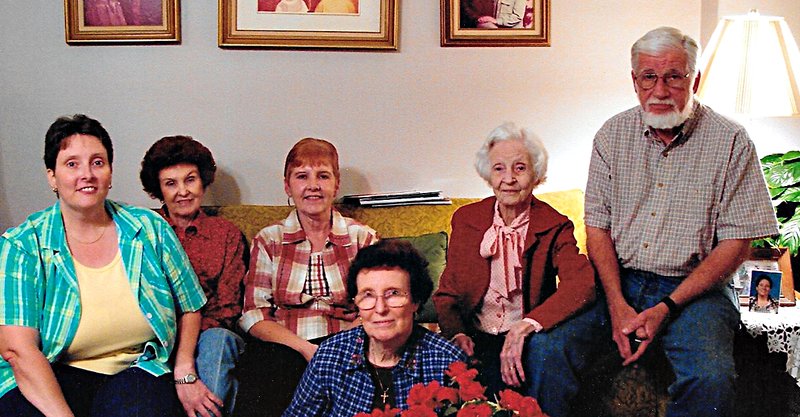 Thelma Lee Laughlin - Photo 155