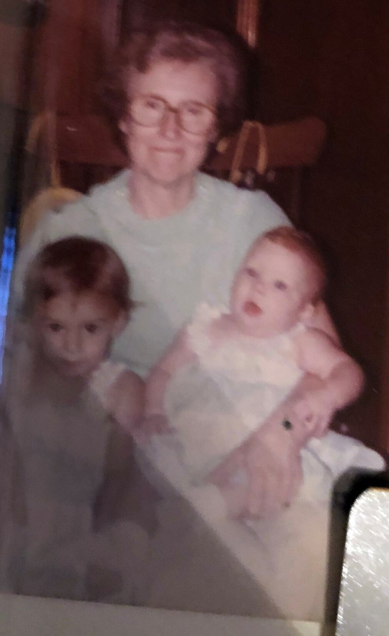 Thelma Lee Laughlin - Photo 176